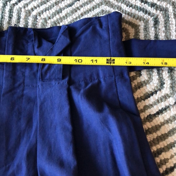 Club Monaco paper bag waist skirt - Picture 5 of 6